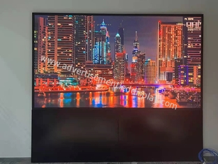 Display a LED interno da 320 mm x 160 mm con connettività flessibile per fonti di input multiple