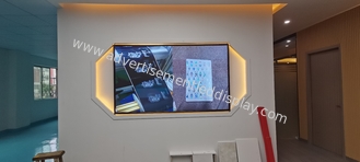 Pannello di display pubblicitario a LED interno Disegno personalizzato per il commercio al dettaglio e gli eventi
