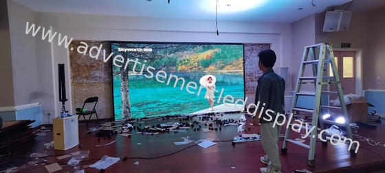 Display a LED interno ad alto tasso di aggiornamento Compatto e leggero per una riproduzione video fluida