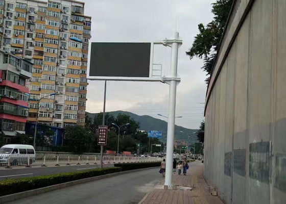Display LED esterni durevoli: costruiti per resistere agli elementi, giorno e notte