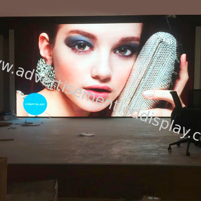Aggiornare la tua strategia pubblicitaria Luminosità Display LED con materiale armadio di ferro OEM